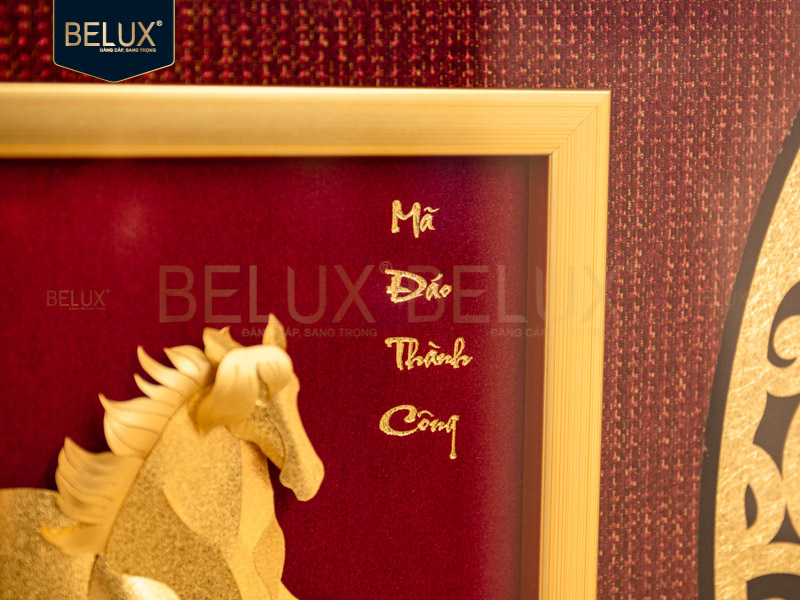 Tranh quà tặng mã đáo thành công dát vàng 24k 81x42cm